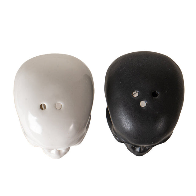 2.3" Salt & Pepper Shaker - Black & White Skulls - Magick Magick.com