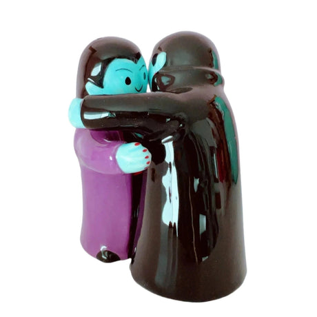 3.5" Hugging Vampires Magnetic Ceramic Salt and Pepper Shakers Set - Magick Magick.com