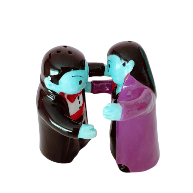 3.5" Hugging Vampires Magnetic Ceramic Salt and Pepper Shakers Set - Magick Magick.com