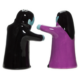 3.5" Hugging Vampires Magnetic Ceramic Salt and Pepper Shakers Set - Magick Magick.com