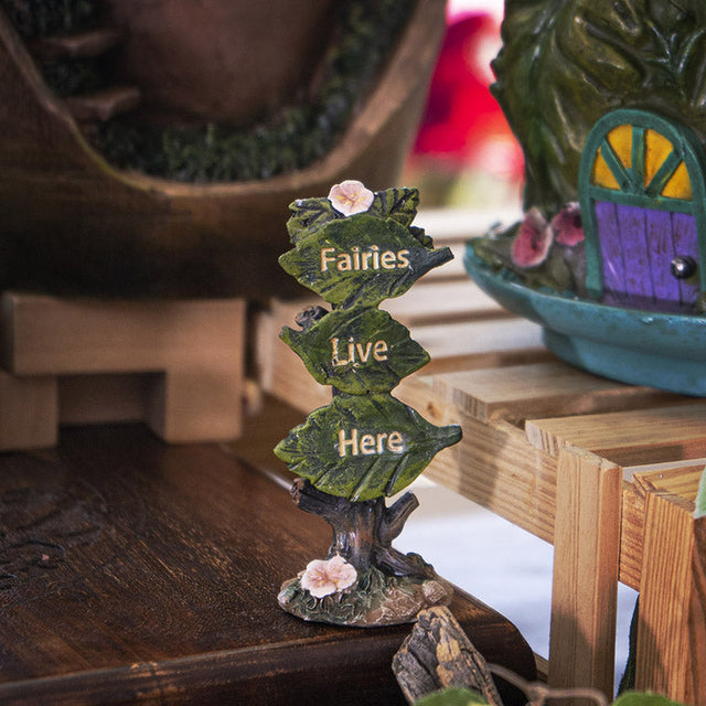 3.75" Fairies Live Here Garden Sign Resin Statue - Magick Magick.com