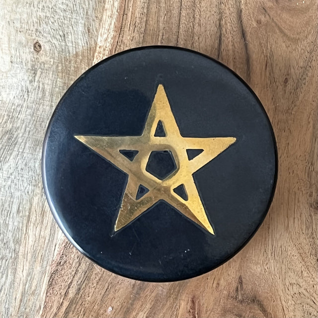 4" Black Soapstone Lined Box with Pentagram Brass Inlay - Magick Magick.com