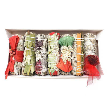 4" Holiday Smudge Gift Pack (Pack of 7 Smudge Sticks) - Magick Magick.com
