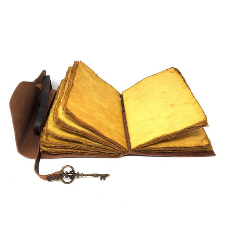 5" x 7" Plain Leather Blank Book with Key Closure - Magick Magick.com
