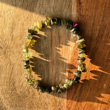 Gemstone Chips Elastic Bracelet - Green Tourmaline - Magick Magick.com