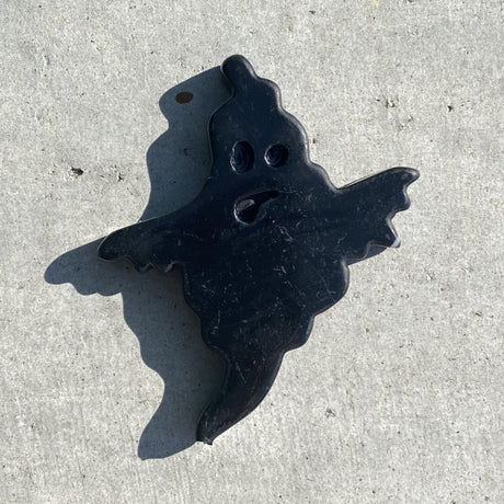 Natural Black Obsidian Hand Carved Floating Ghost 4 - .08 lbs (3 x 2.5 x .25 inch, Chipped Tail) - Magick Magick.com